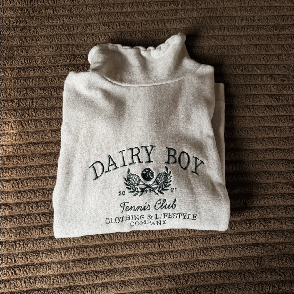 Dairy boy Diana mockneck